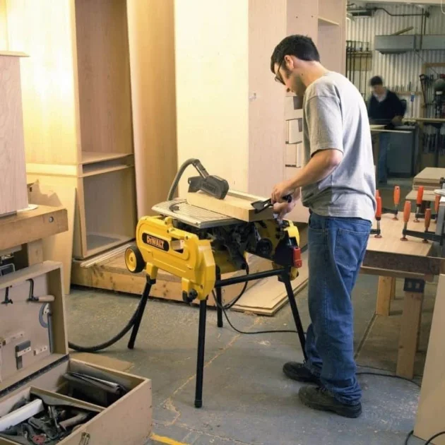 Scie sur table et onglet réversible DEWALT 305 mm 2000W – Image 8